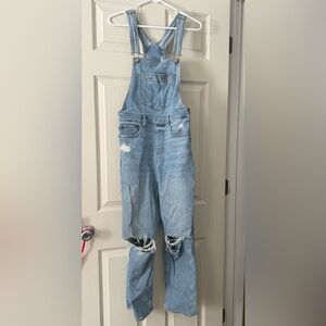Women’s American Eagle, size 8, Distressed Denim Overalls
